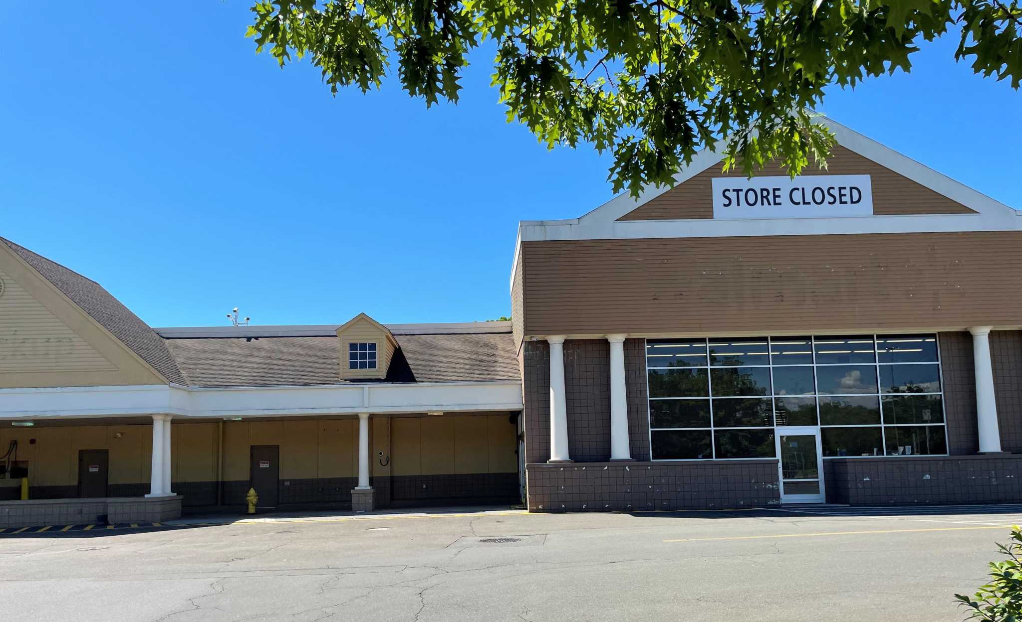 T.J.Maxx/Homegoods eyes portion of vacant Walmart building in Guilford - Vimarsana News