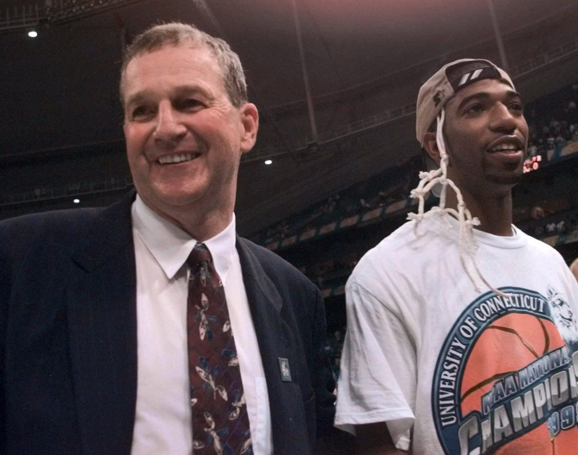 UConn men's basketball duo entering college Hall of Fame - Vimarsana News