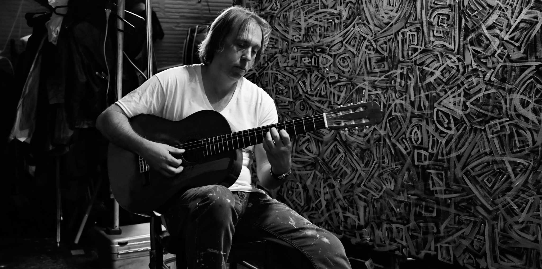 Musicians who played Taco Land in San Antonio reunite in art exhibit at Blue Star studio - Vimarsana News