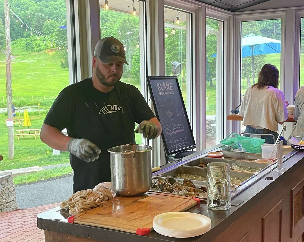 Deepwater Seafood offers a pop-up raw bar at Talcott Mountain Collective in Simsbury on Thursday evenings.