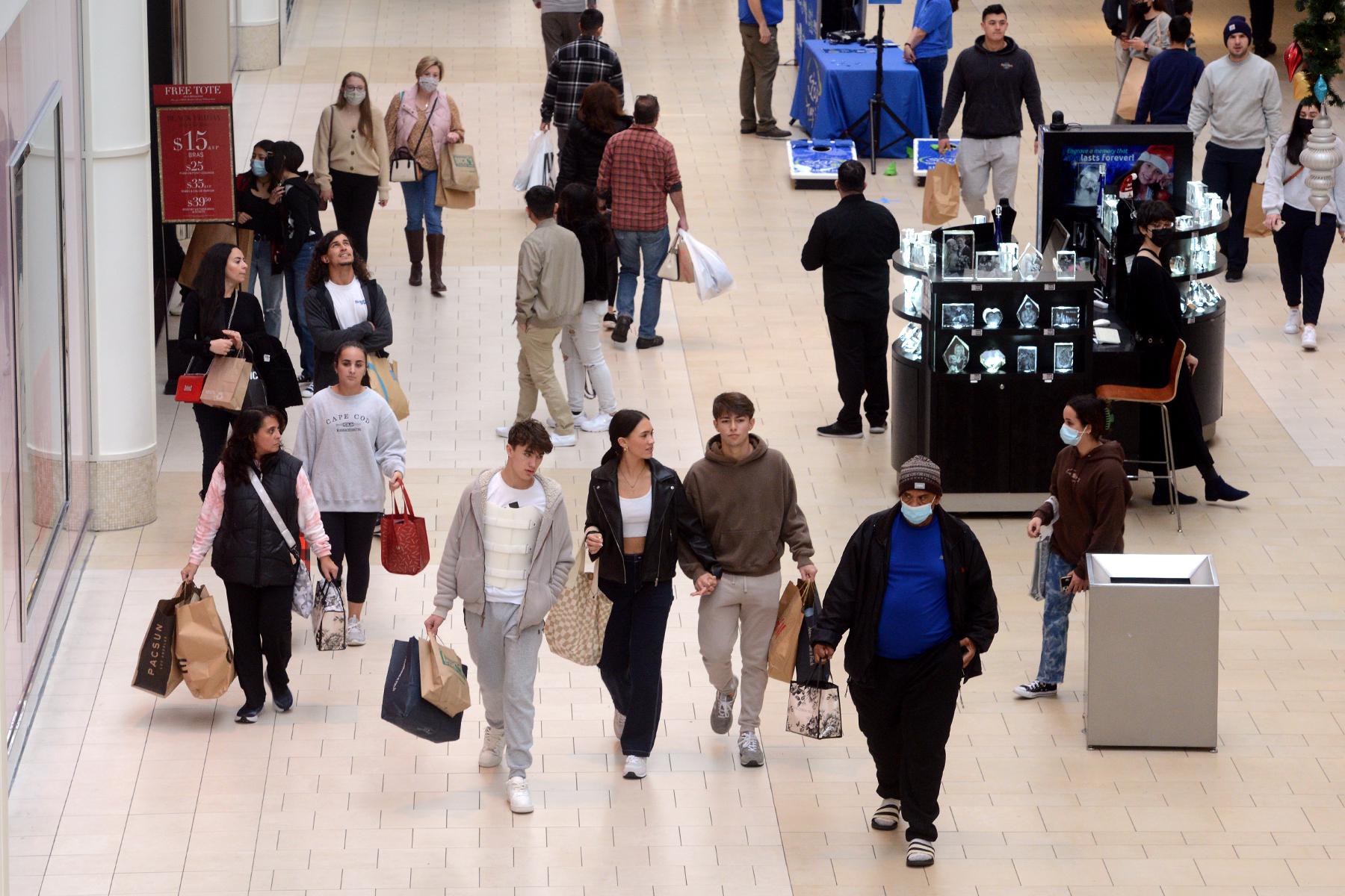 Will 'moving murals' help shoppers reset post-COVID? Danbury Fair mall ventures into the art space. - Vimarsana News