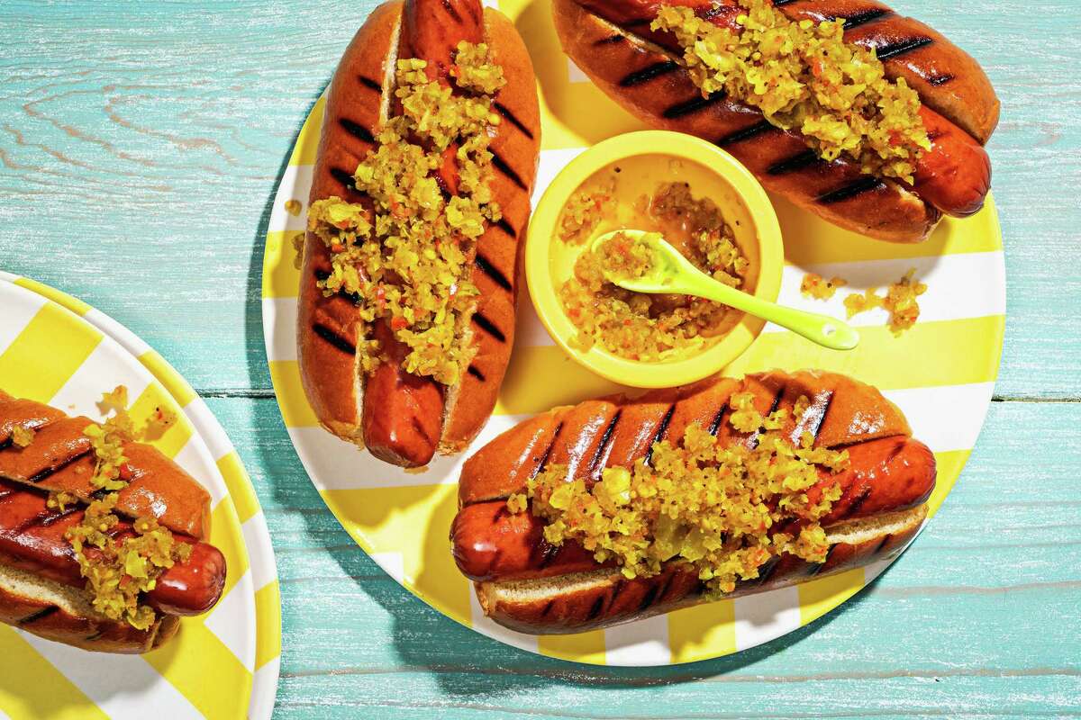 Grilled hot links with chow-chow.