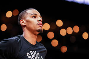 Dejounte Murray pens 'I love you forever' note to San Antonio