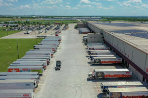 H-E-B expanding Central Texas warehouse, bringing in 100 jobs