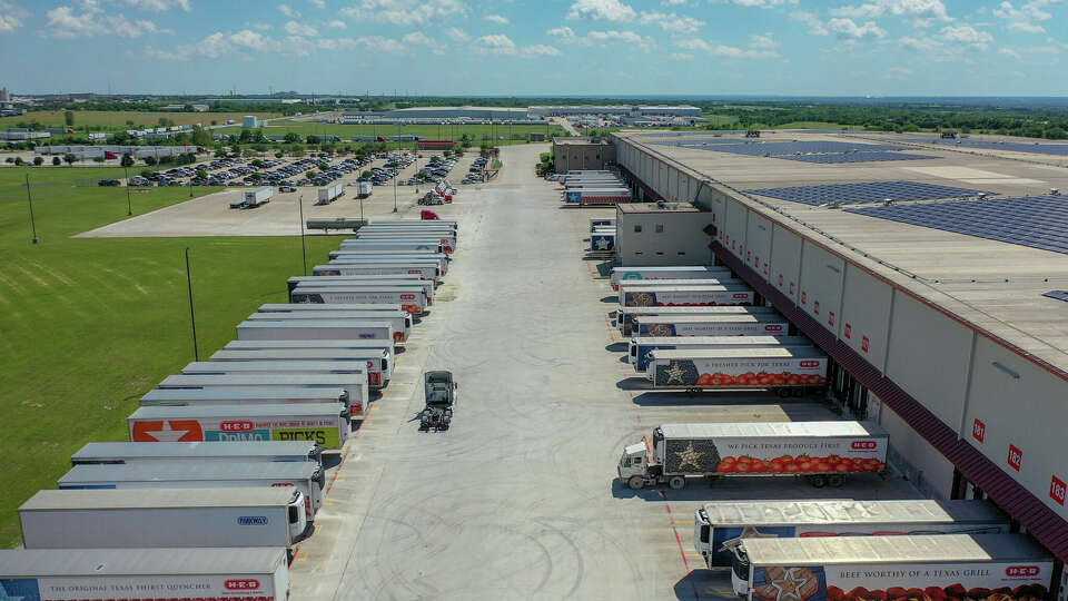 H-E-B Expanding Temple Warehouse, Bringing In Over 100 Jobs