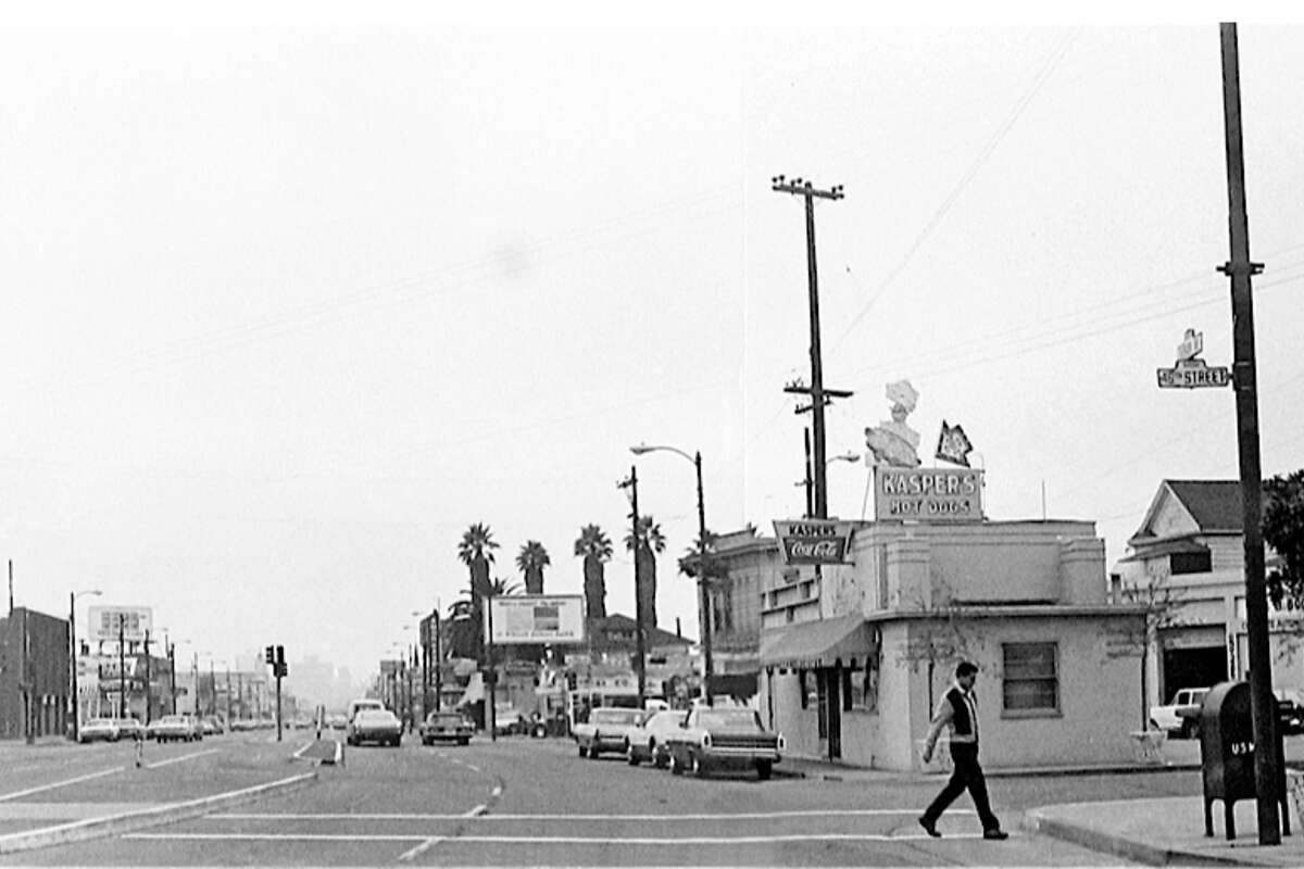 A view of the original Kasper's Hot Dogs location at 4521 Telegraph Ave. in Oakland in 1963. 