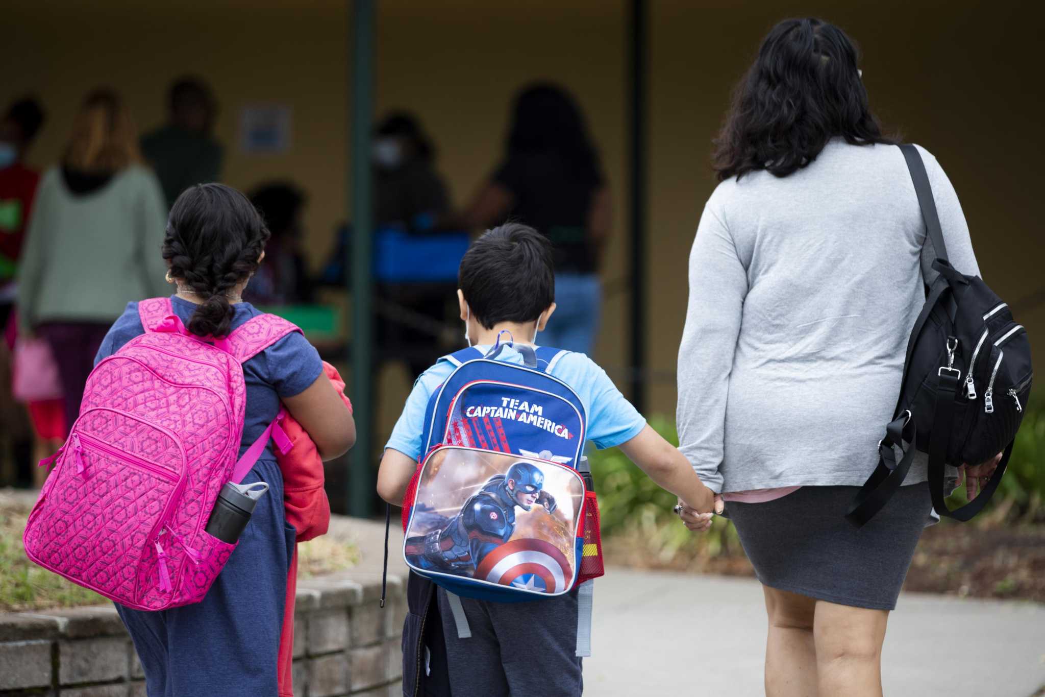 California is giving kids free money for college. Here's what families need to know - Vimarsana News