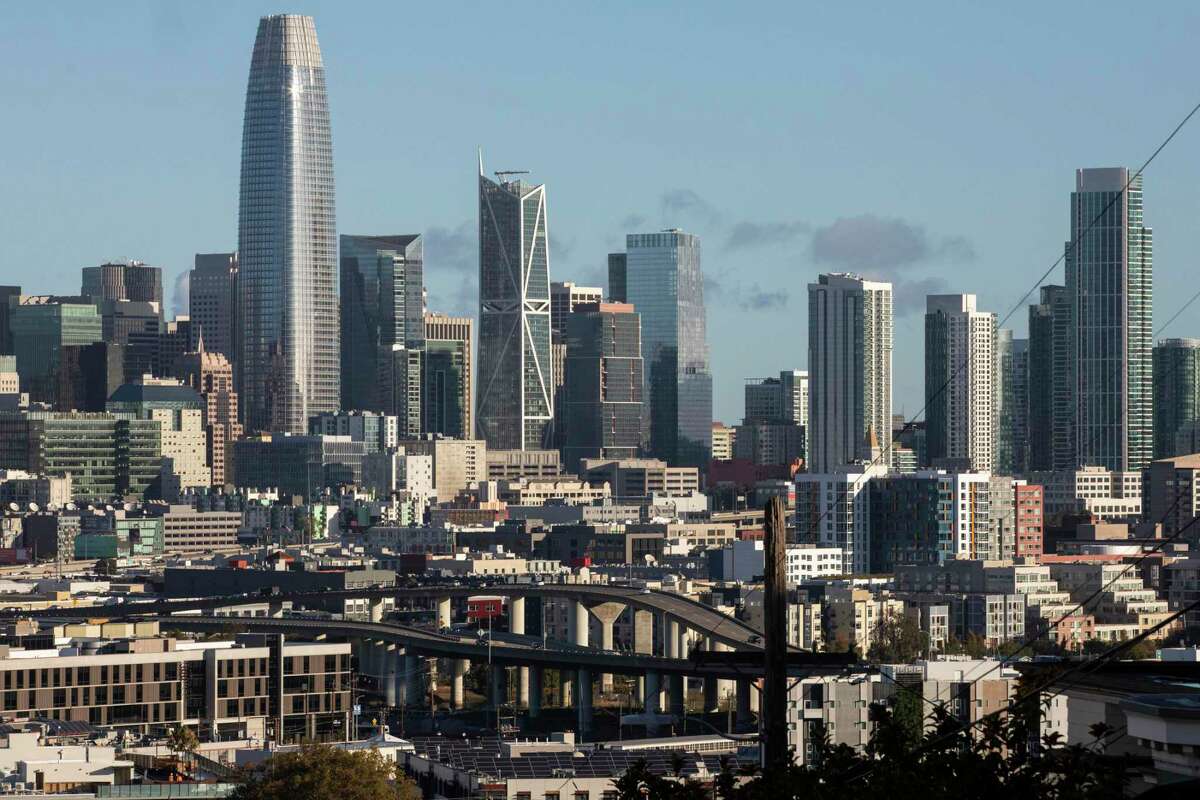 San Francisco’s economic rating dropped sharply during the pandemic, according to a new Brookings Institution report. The region saw a 6.3% loss in jobs in the first two years of the pandemic.