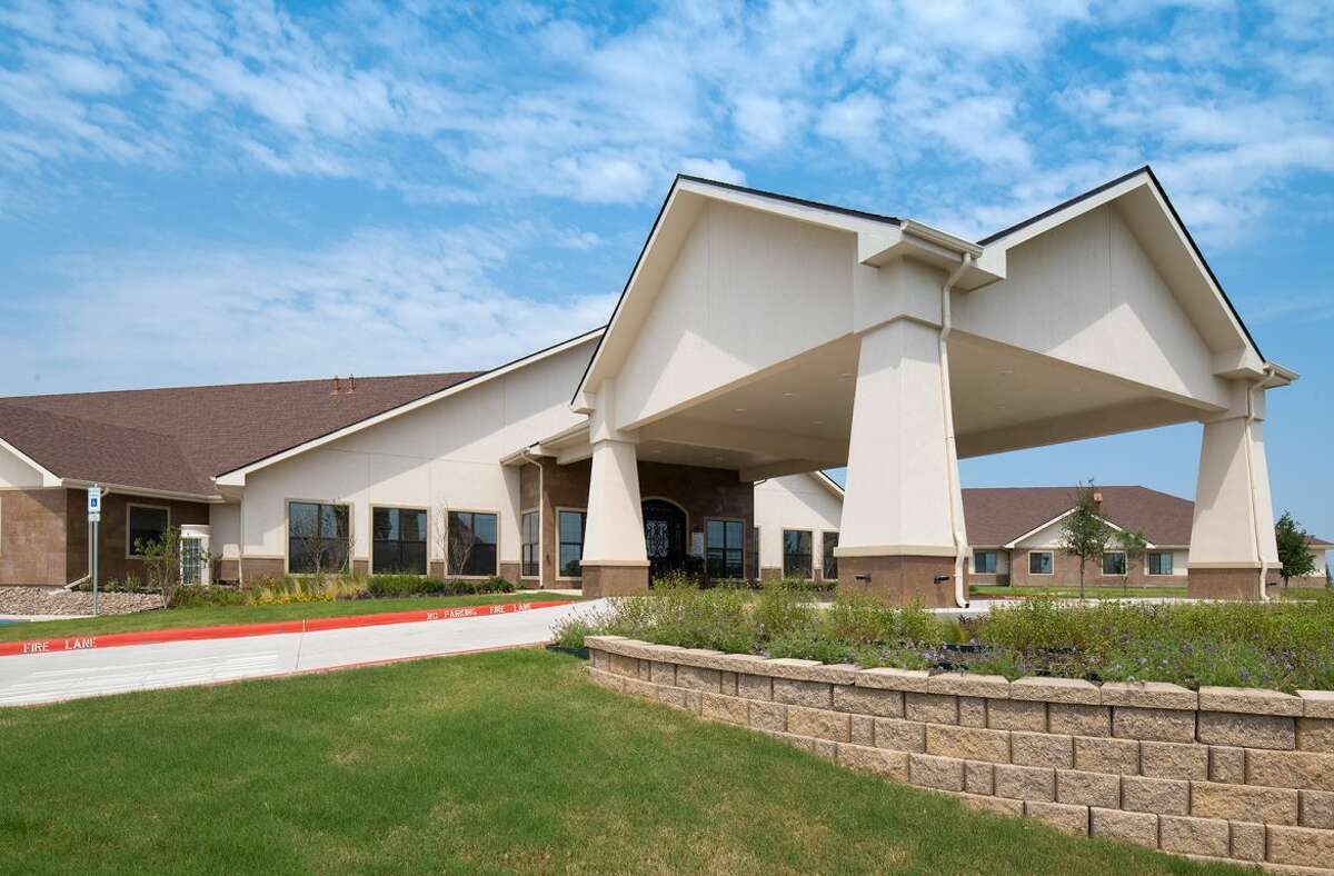Best Nursing Home, Best Skilled Nursing Facility Las Alturas Nursing & Transitional care, 4301 N Bartlett Ave