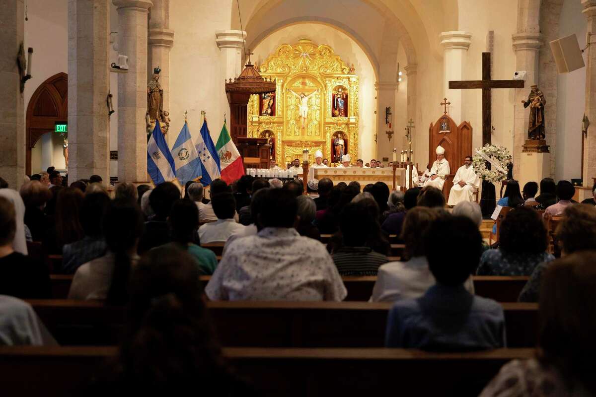 Hundreds attend a special Mass on Thursday evening, June 30, 2022, at San Fernando Cathedral for the dozens of migrants who were found dead or dying in a sweltering tractor-trailer Monday.