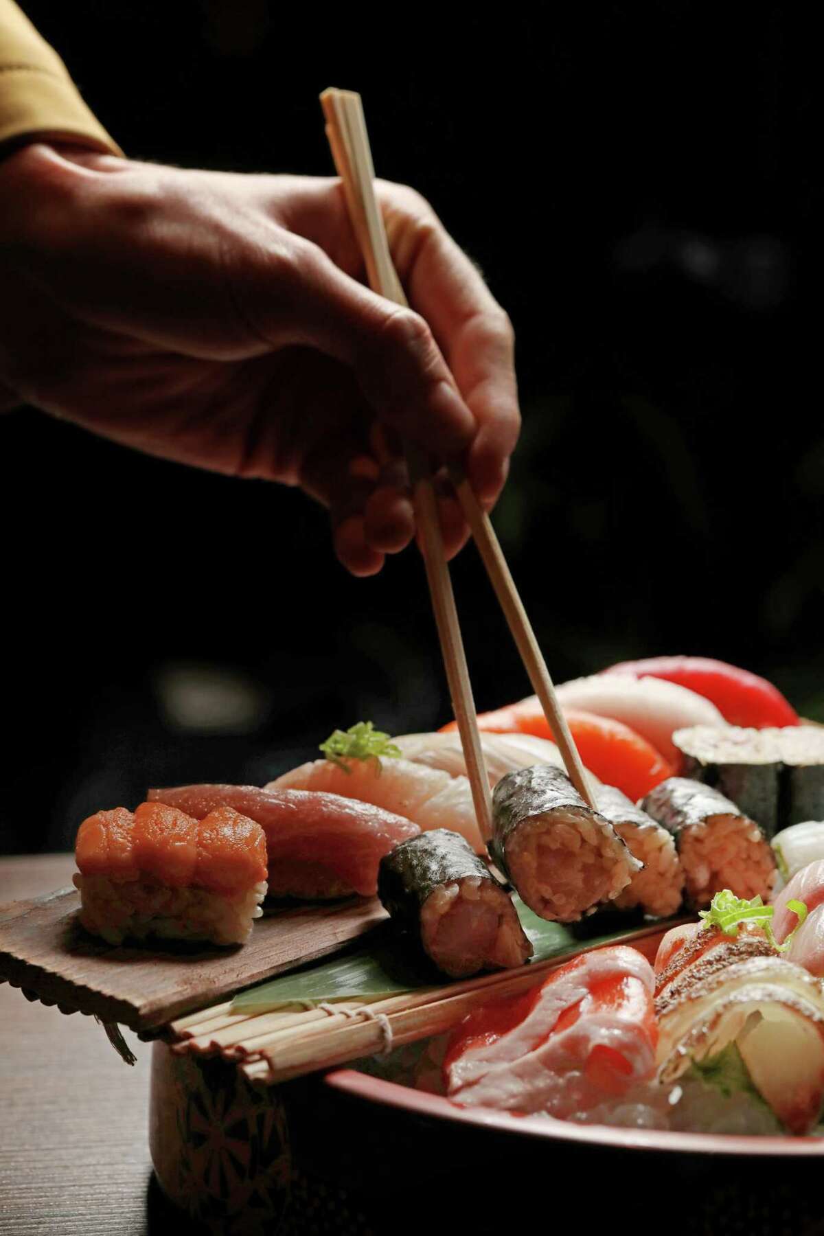The maki changes regularly with the nigiri sets at Mujiri.