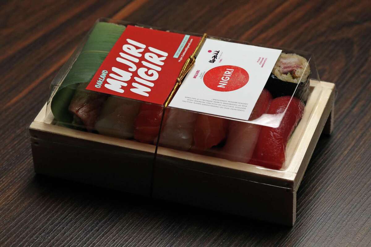 Mujiri nigiri set, packaged for takeout.