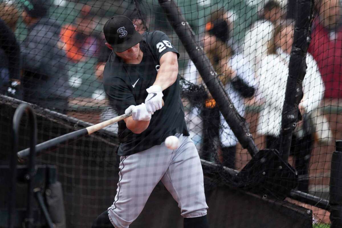 Chicago White Sox outfielder Andrew Vaughn (25) takes batting practice before a baseball game against the San Francisco Giants on Friday, July 1, 2022 in San Francisco, Calif.
