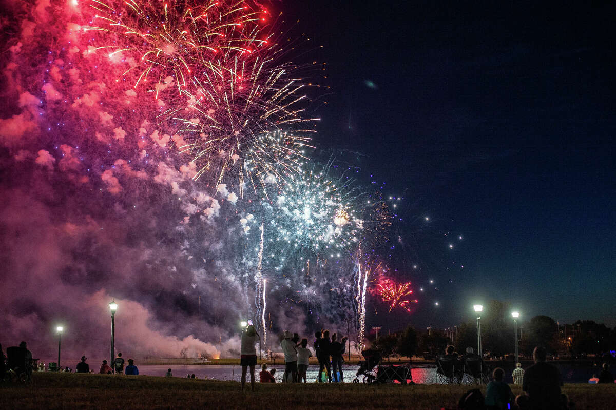 61st annual Bay City fireworks festival will take place June 29, 30, 1