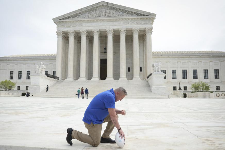 The Supreme Court keeps creeping closer to an official establishment