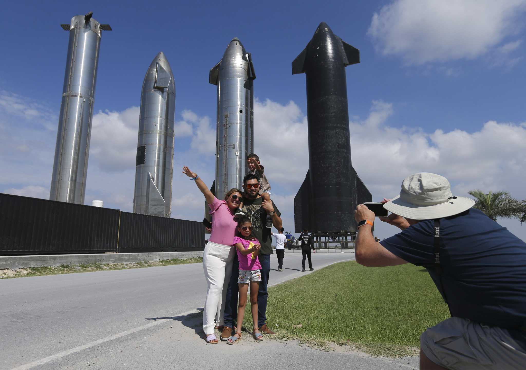Boca Chica loses momentum as SpaceXs Gateway to Mars pic