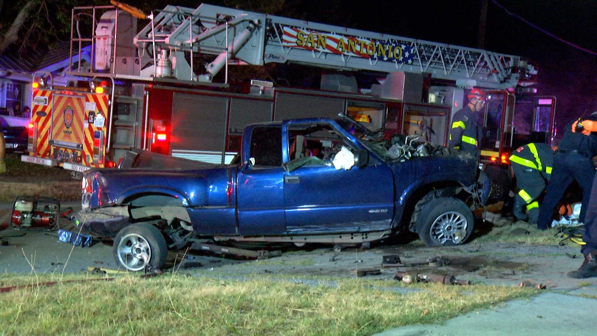 Driver charged in wreck that killed passenger in S.A. - Vimarsana News