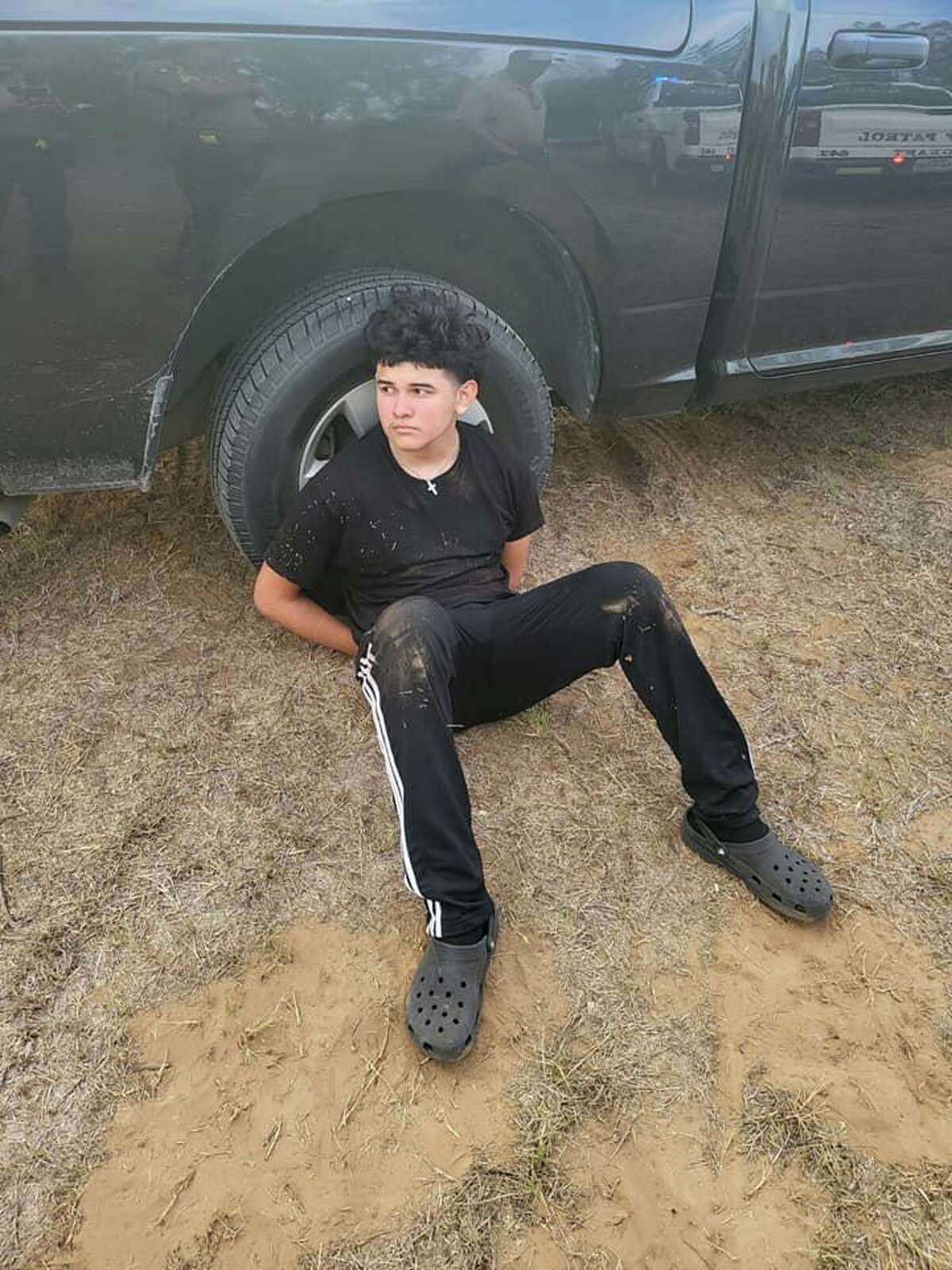 Atascosa County deputies arrested two teens after a lengthy pursuit Monday morning and planned to charge them with human smuggling and evading arrest.