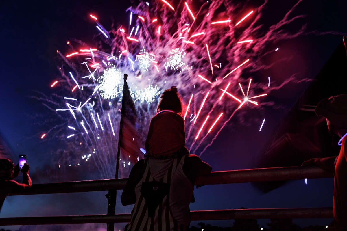 Woodlawn Lake back thousands for Fourth of July