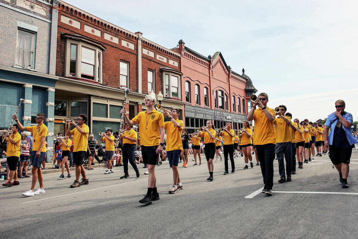 See why the 2022 Manistee National Forest Festival parade drew crowds