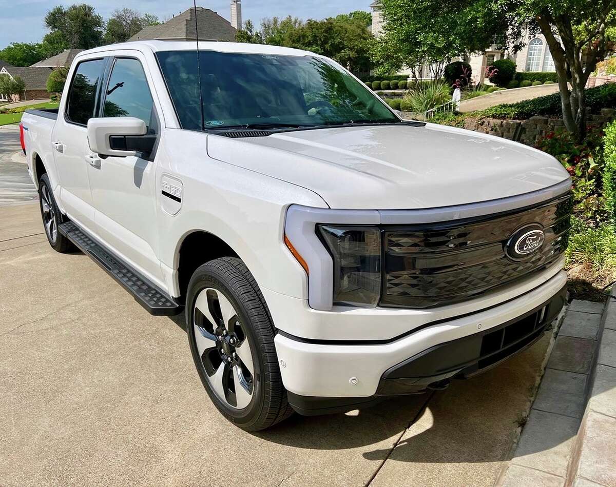 REVIEW: All-Electric 2022 Ford F-150 Lightning Platinum Delivers Power, Capability and Luxury
