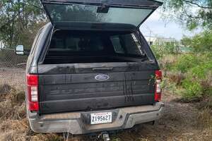 2 teens charged for smuggling 15 immigrants south of San Antonio