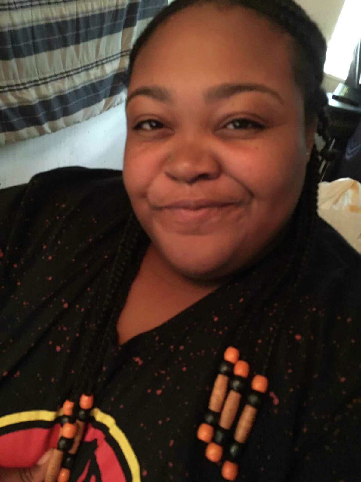 Texas college student loses 200 pounds by walking daily