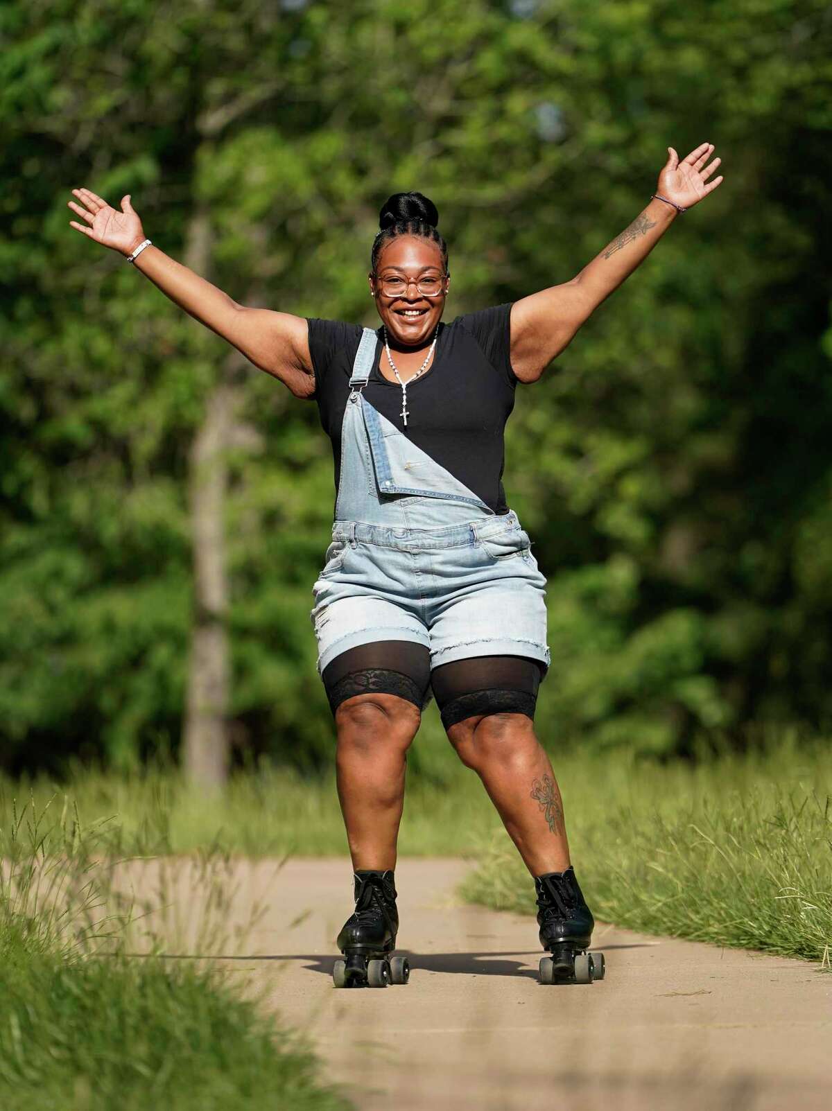 Texas college student loses 200 pounds by walking daily