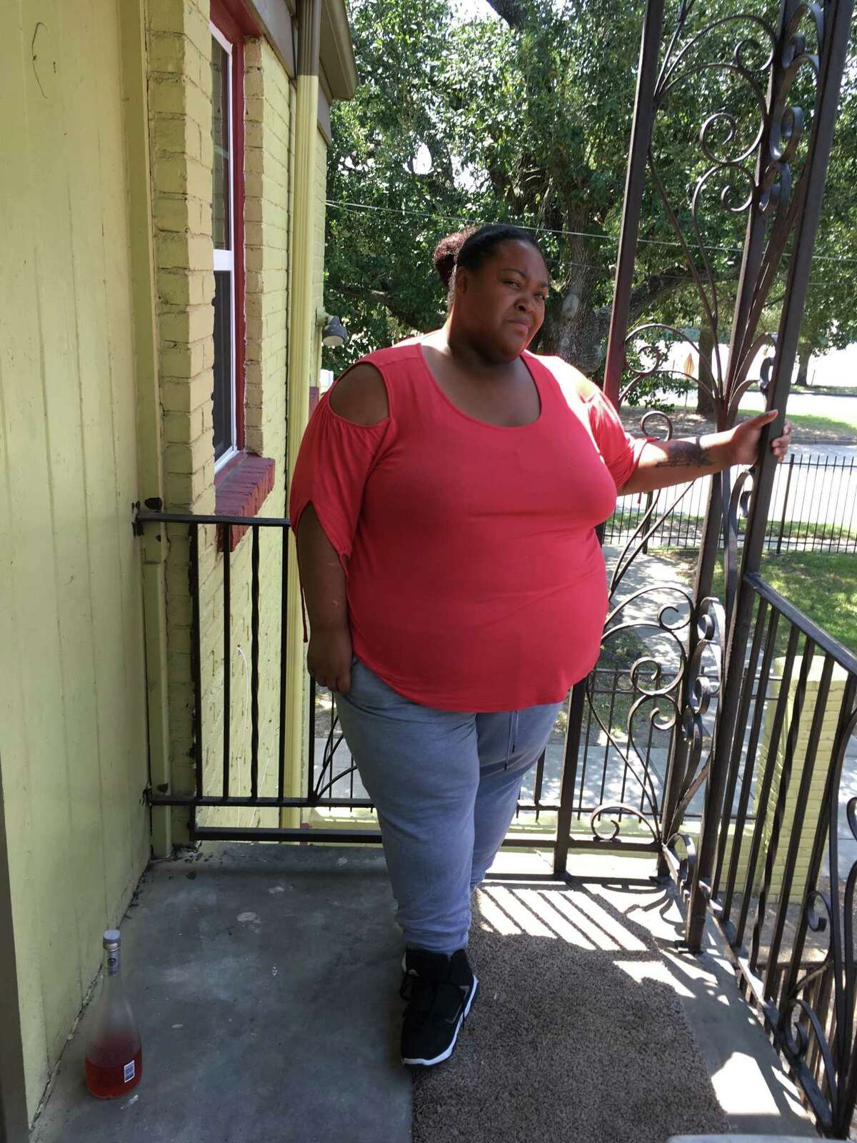 Texas college student loses 200 pounds by walking daily