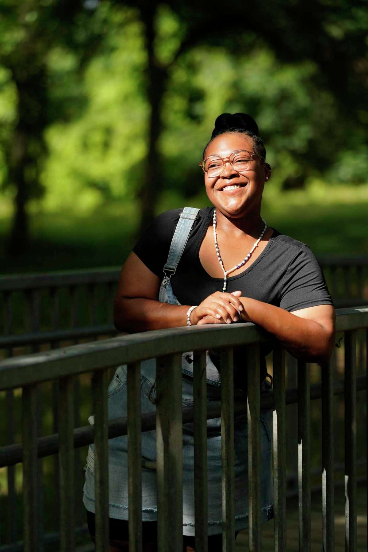 Texas college student loses 200 pounds by walking daily