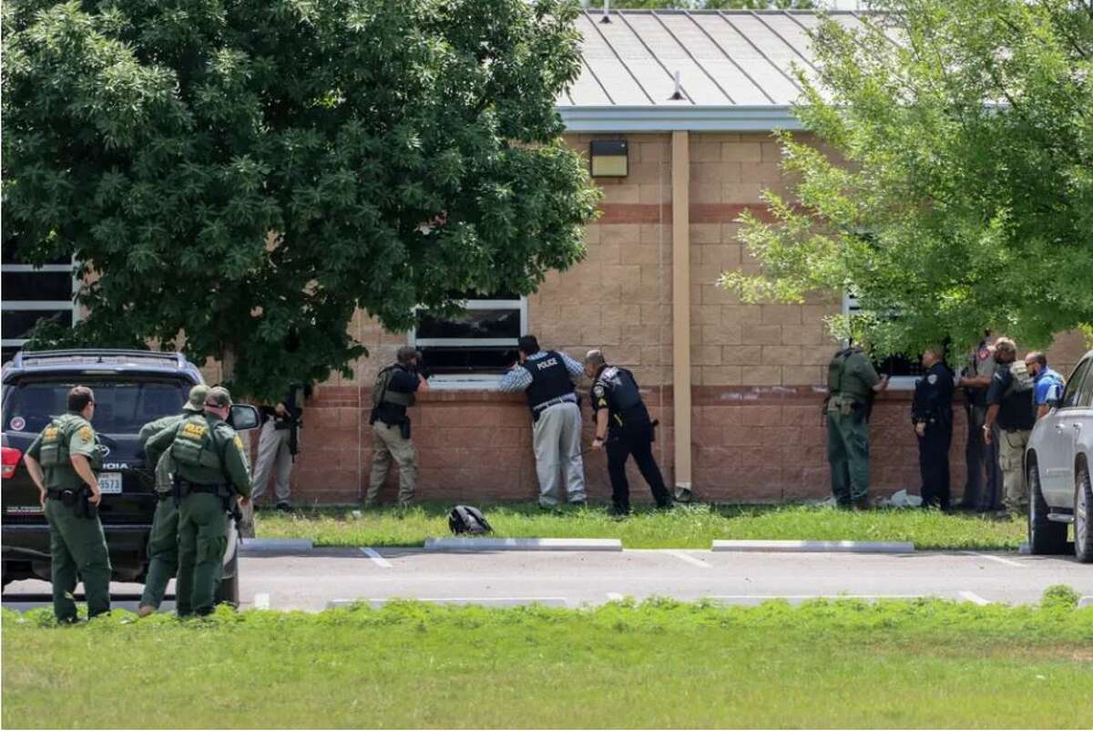 Authorities prepare to evacuate students and teachers after a gunman entered Robb Elementary School in Uvalde on May 24, 2022. Credit: Courtesy of Pete Luna/Uvalde Leader News