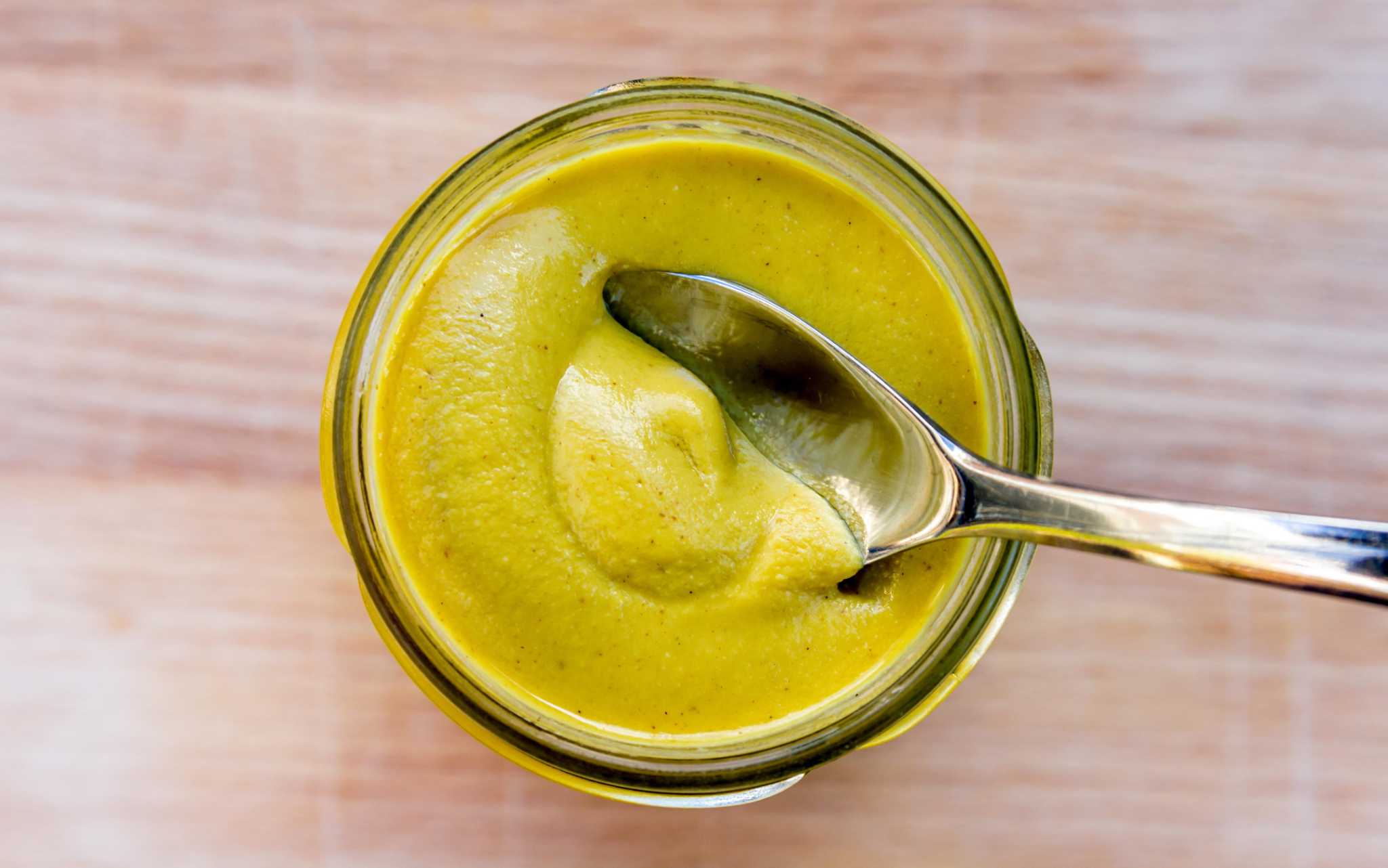 Yellow mustard soothes kitchen burns