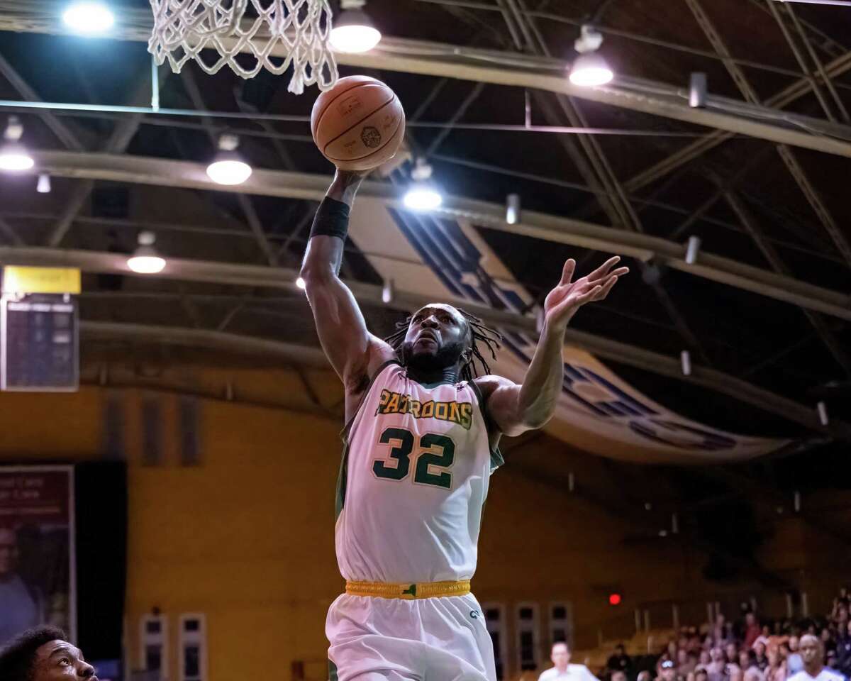 Albany Patroons forward BJ Glasford dunks during The Basketball League finals against the Shreveport Mavericks at the Washington Avenue Armory in Albany, NY, on Wednesday, July 6, 2022. (Jim Franco/Special to the Times Union)