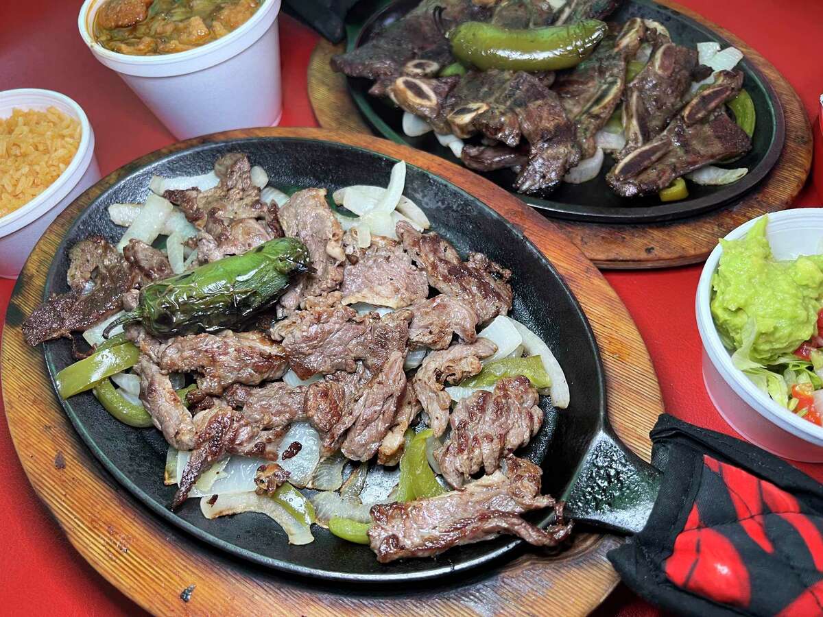 Two San Antonio favorites vie for best pollos asados