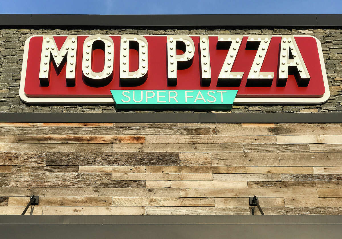 MOD Pizza is one of four restaurants expected to fill the $4.5M spaces at Boerne's new Town Center.