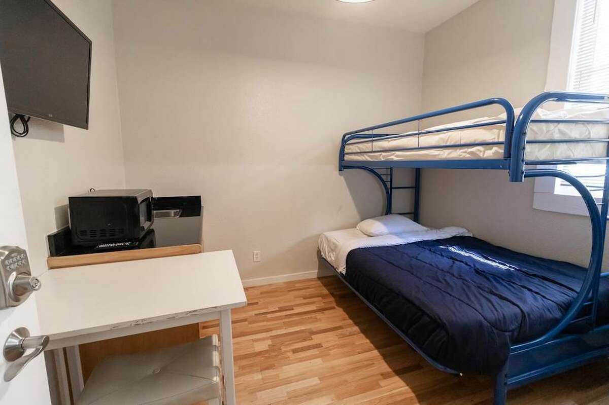 This apartment is for rent in San Francisco on Craigslist.