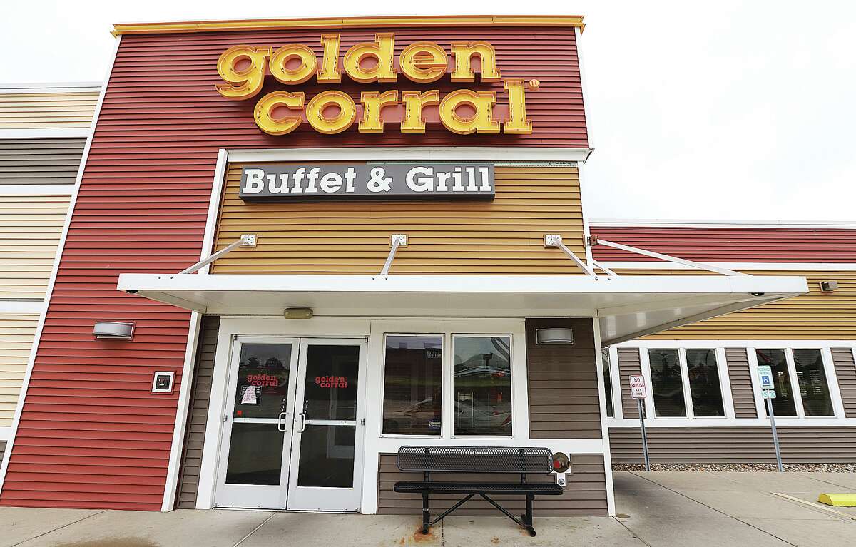 Golden Corral closed in Alton