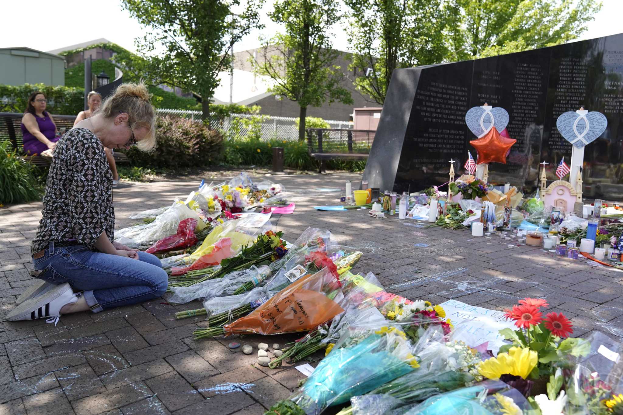 Letters: After threats, why would father of Highland Park shooting suspect let son have gun permit? - Vimarsana News