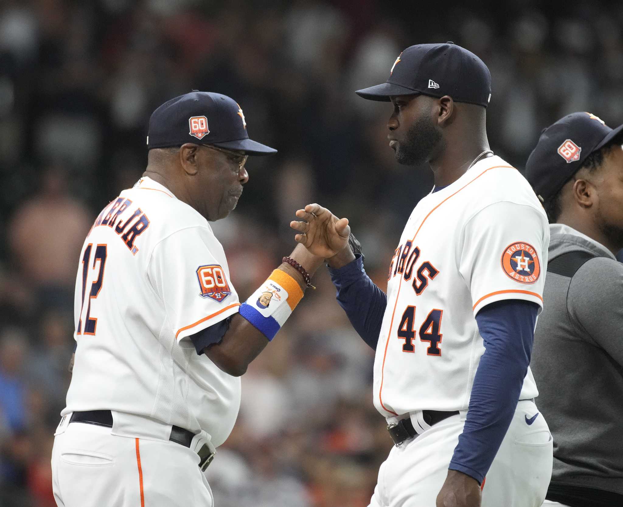 Dusty Baker drives Astros by forming bonds with his players