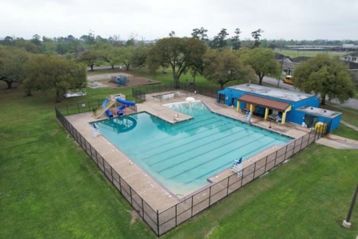 Magnolia Swimming Pool, city of Beaumont