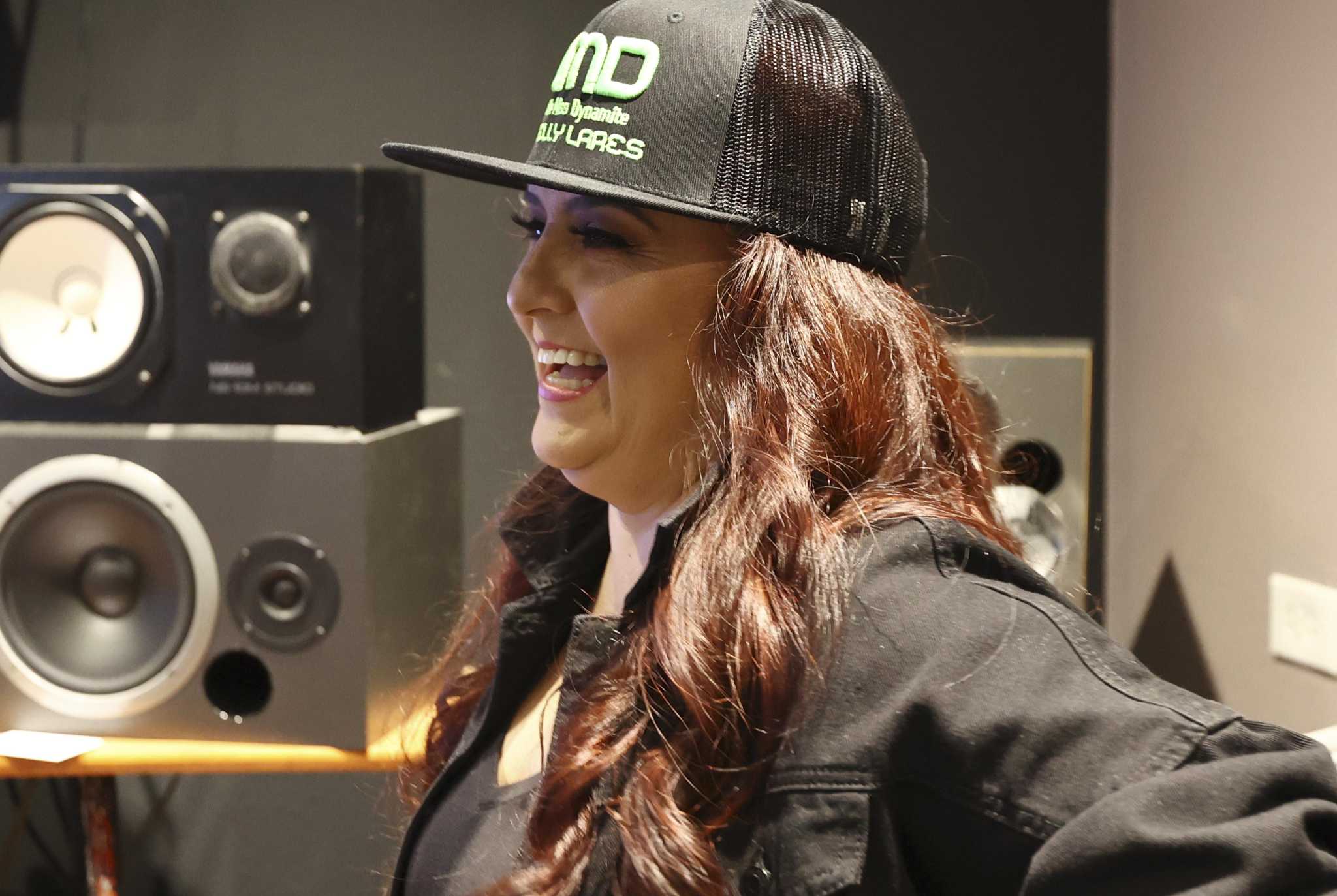 Tejano star Shelly Lares is retiring — sort of - Vimarsana News