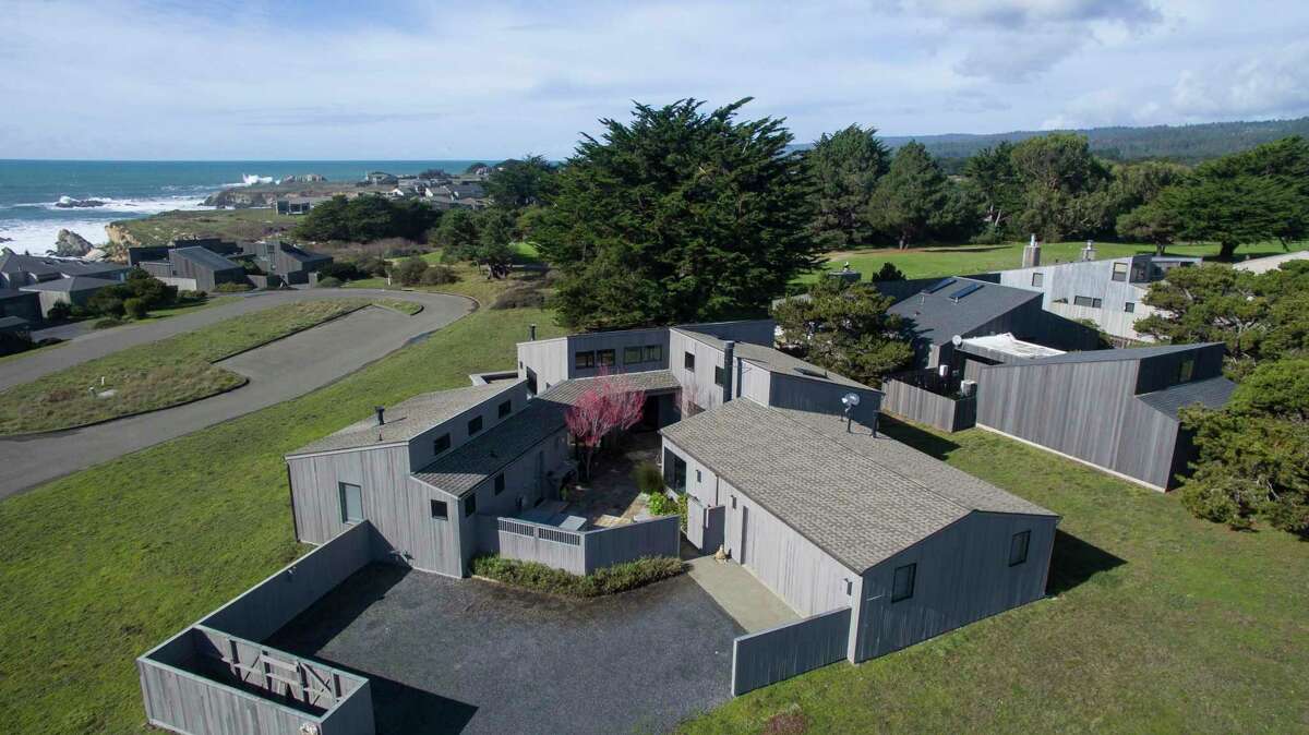 California zip code with the highest house prices in the past year. This Sea Ranch home sold for $ 2.1 million in February.