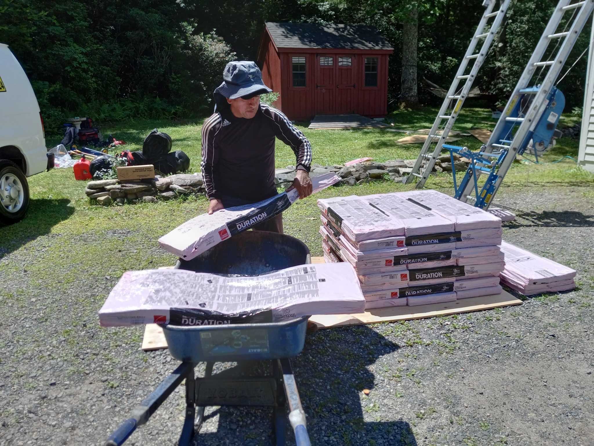 Barkhamsted veteran, family get a new roof, home improvements