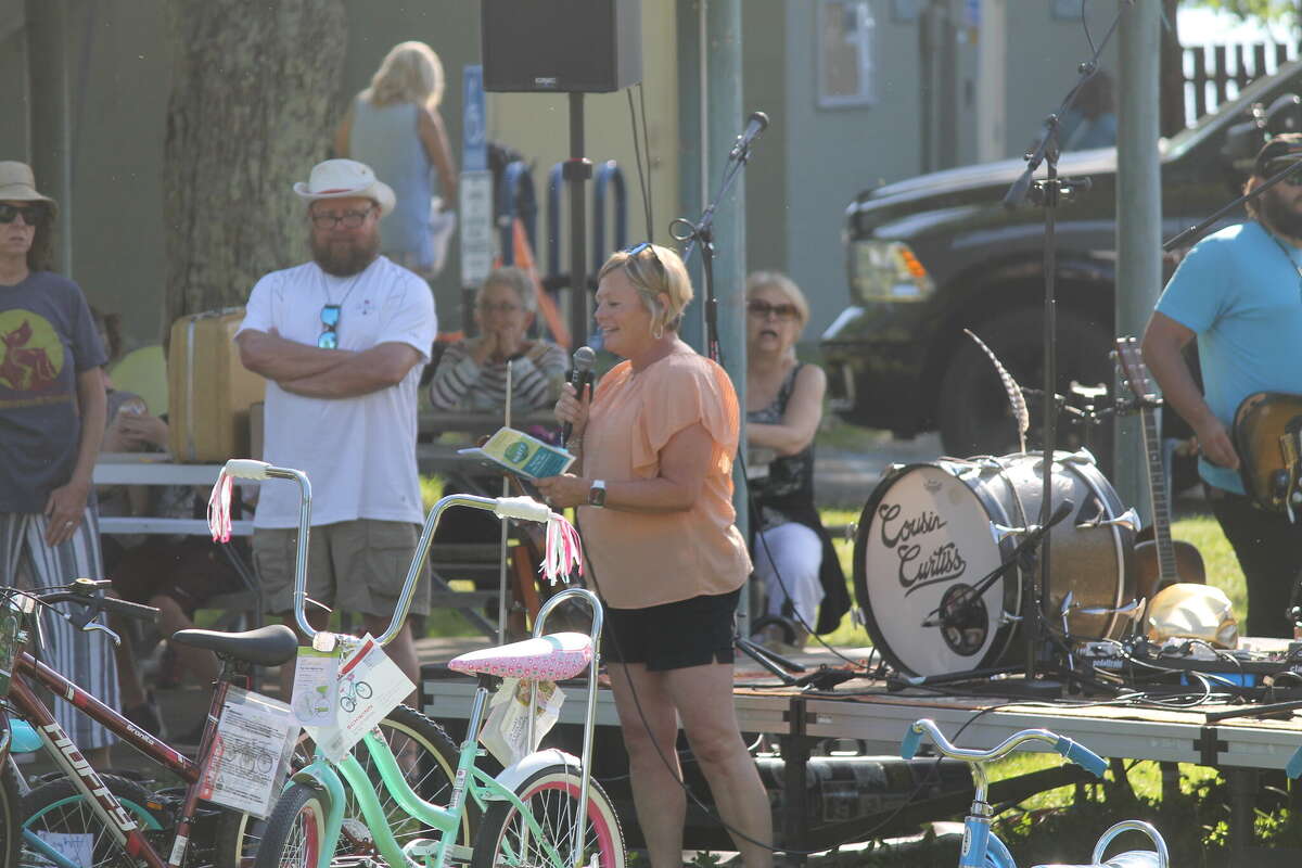 What happened at the sixth annual Onekama Block Party