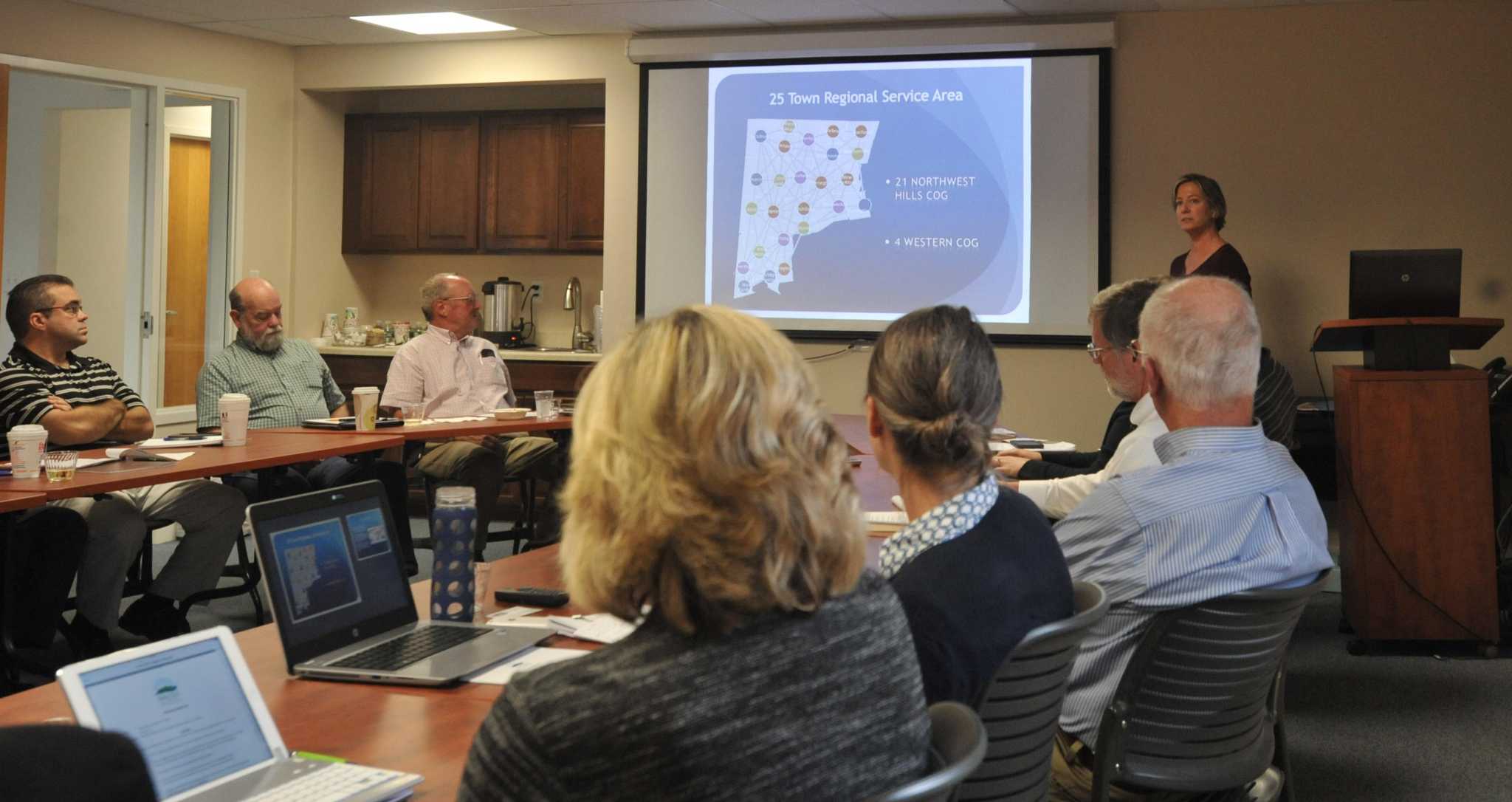 Barkhamsted mulls feasibility of having its own fiber optic network