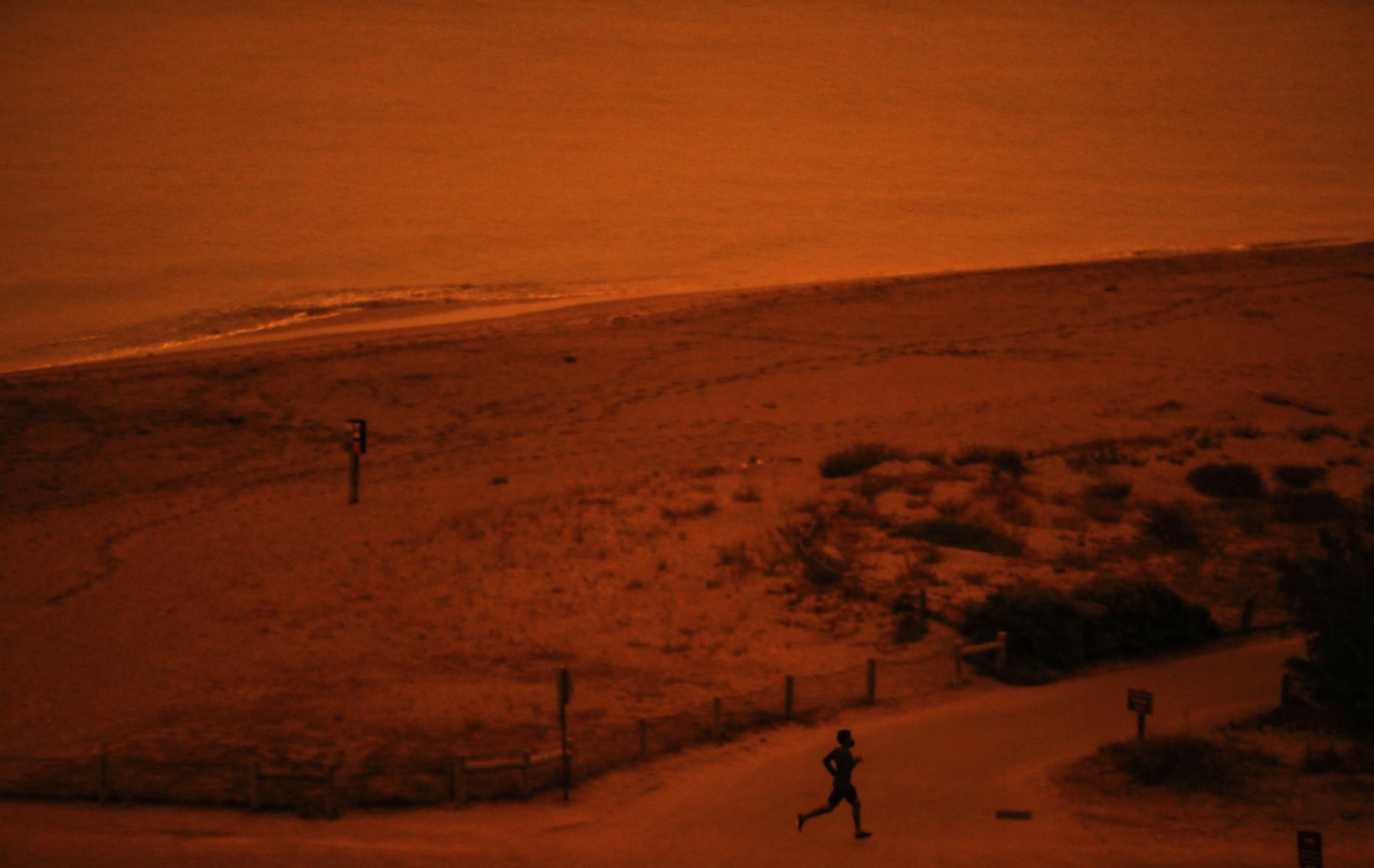 California runners are facing an air quality wake-up call. Can they adapt as climate change and fires get worse? - Vimarsana News