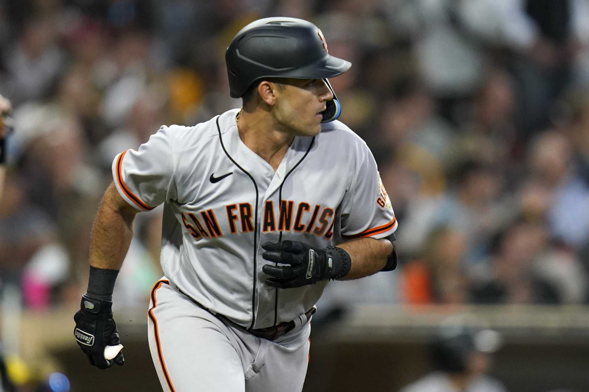 Giants' dive continues, latest loss to Padres drops record to .500
