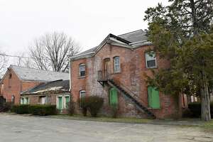 Stamford preservationists want to save oldest part of Hunt center