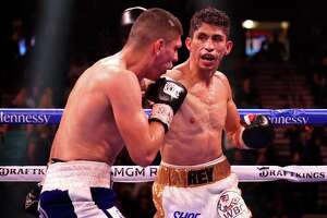Ex-WBC champ Vargas a champ again after beating Magsayo in S.A.