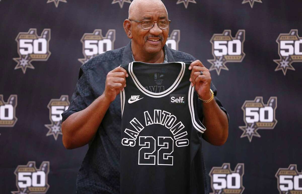 San Antonio Spurs' latest classic-edition jersey throws back to days of  George 'Iceman' Gervin, Sports & Recreation, San Antonio